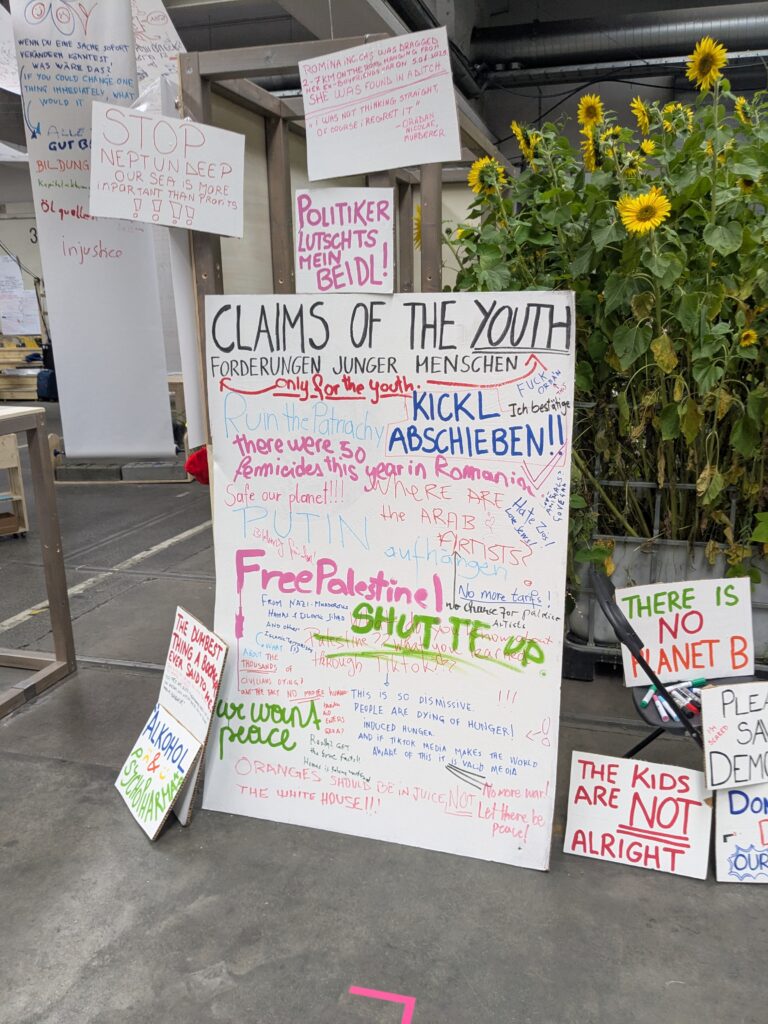 PXL_20250907_123058898.RAW-01.COVER